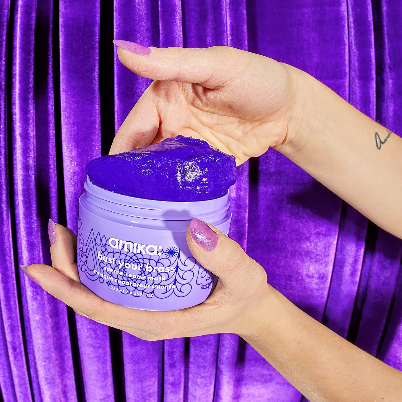 amika Bust Your Brass Cool Blonde Purple Intense Repair Hair Mask LIMITED EDITION *Pre-Orden*